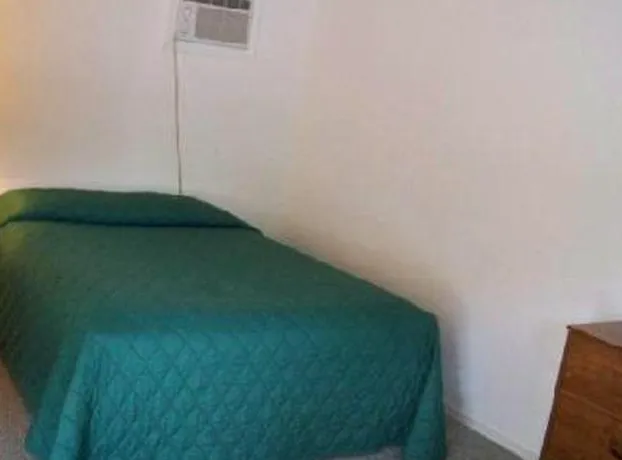 Mount Whittier Motel hotel detail image 2