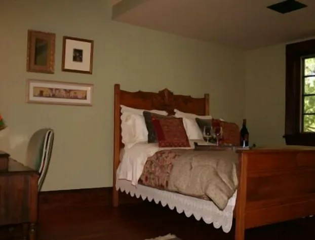 Fearn Lodge hotel detail image 3