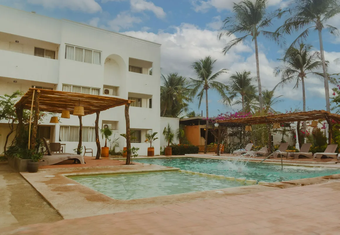 Hotel Arista Bugambilias hotel hero