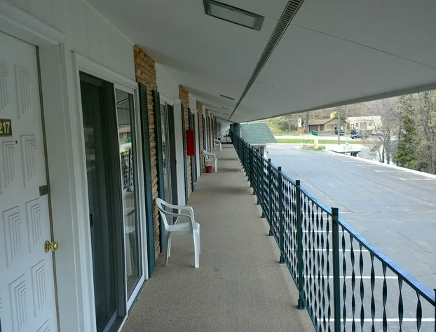 Brentwood Motor Inn hotel detail image 3