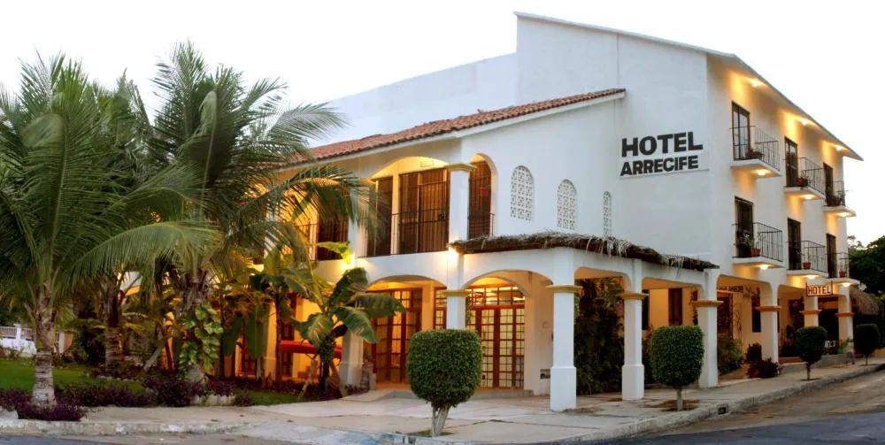Hotel Arrecife Plus hotel hero