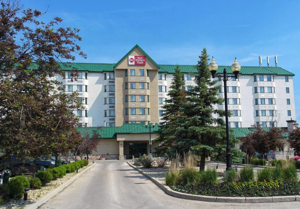 Best Western Plus Winnipeg Airport Hotel hotel hero