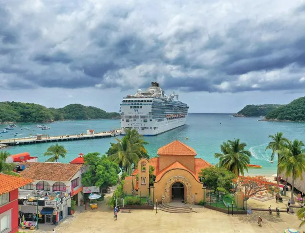Hotel Huatulco Maxico hotel detail image 4