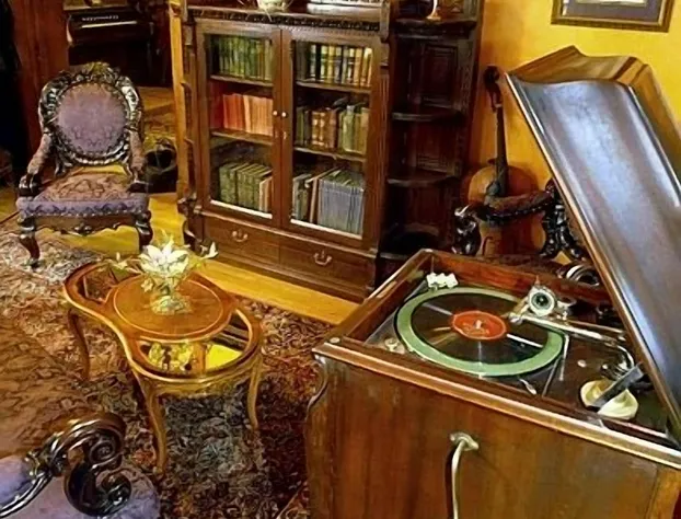 The Brumder Mansion hotel detail image 3