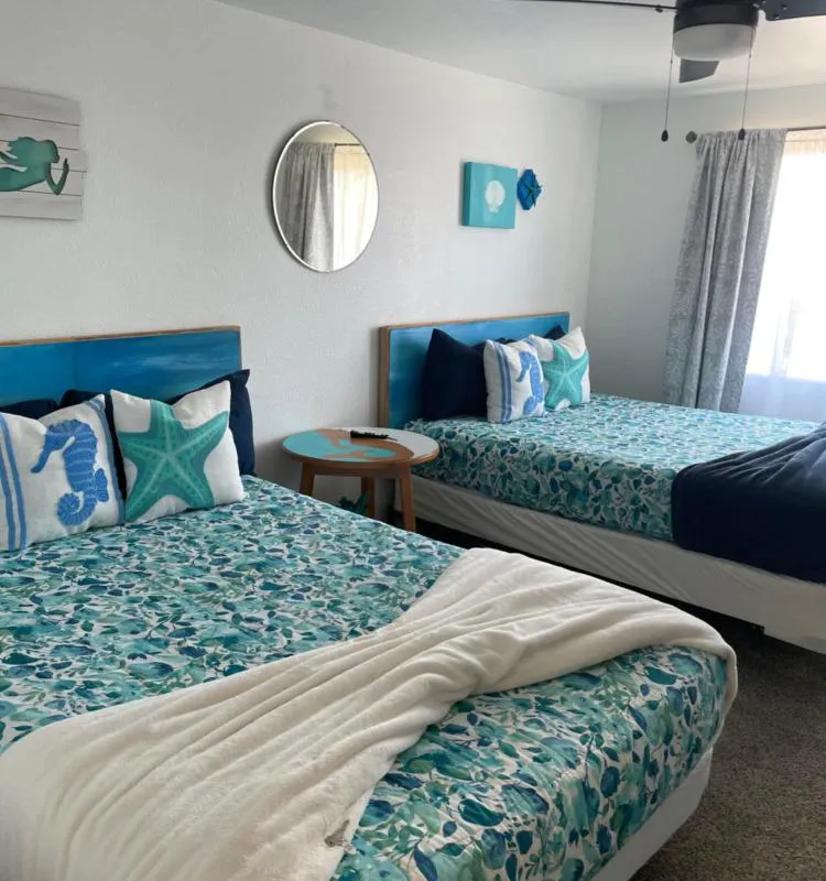 Newport Bay Motel hotel hero