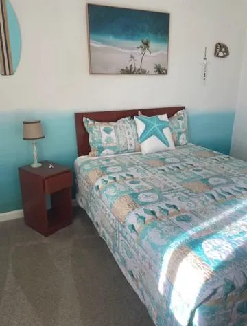 Newport Bay Motel hotel detail image 2