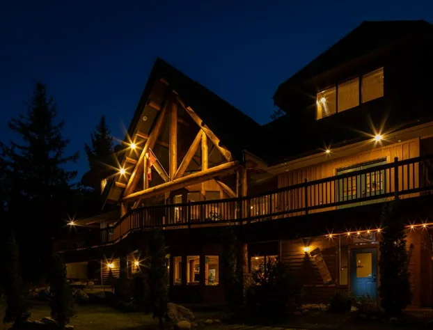 Vagabond Lodge at Kicking Horse Resort hotel detail image 1