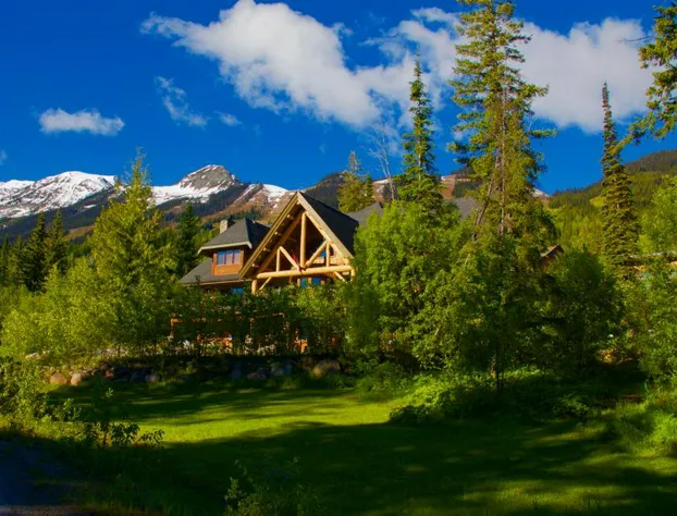 Vagabond Lodge at Kicking Horse Resort hotel detail image 3