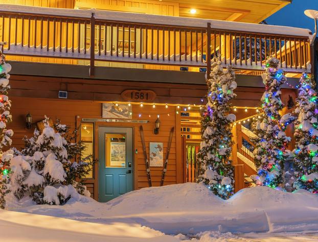 Vagabond Lodge at Kicking Horse Resort hotel detail image 3