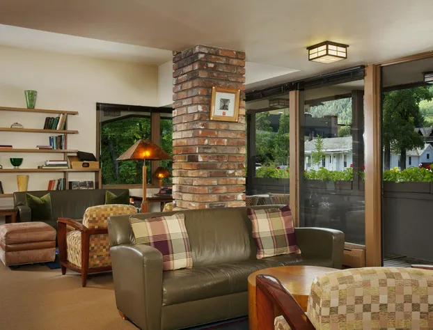 Hearthstone House hotel detail image 3