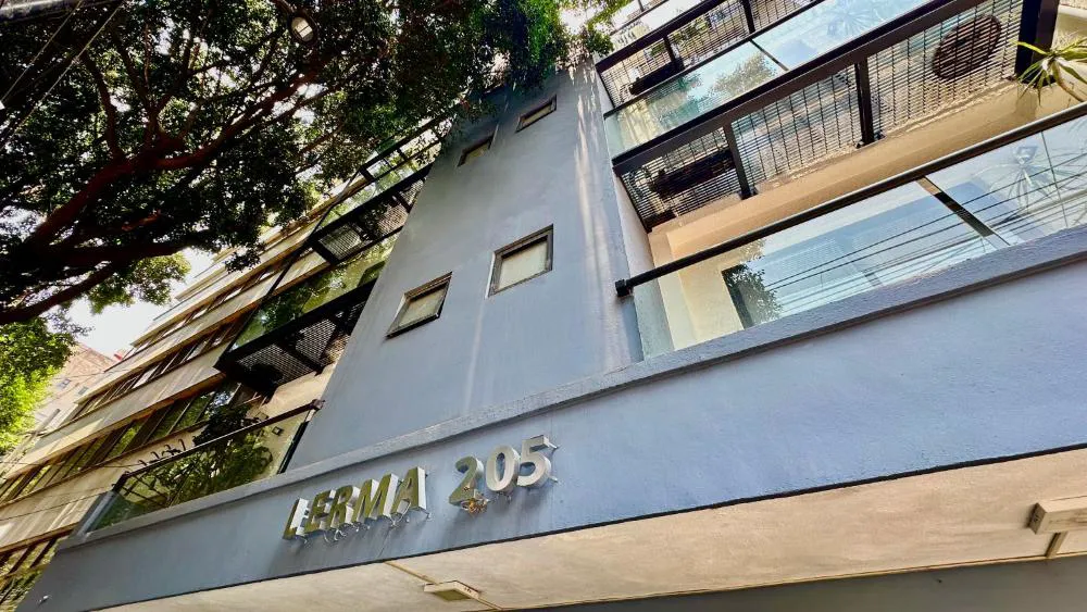 Suites Lerma hotel hero