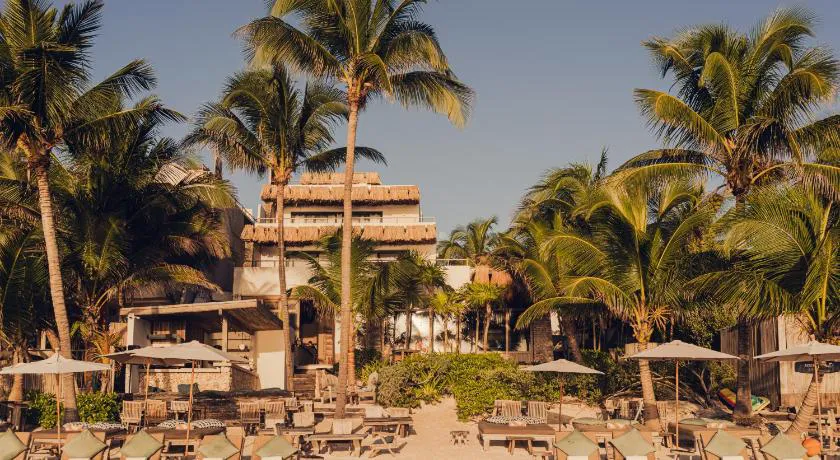 Chiringuito Tulum hotel hero