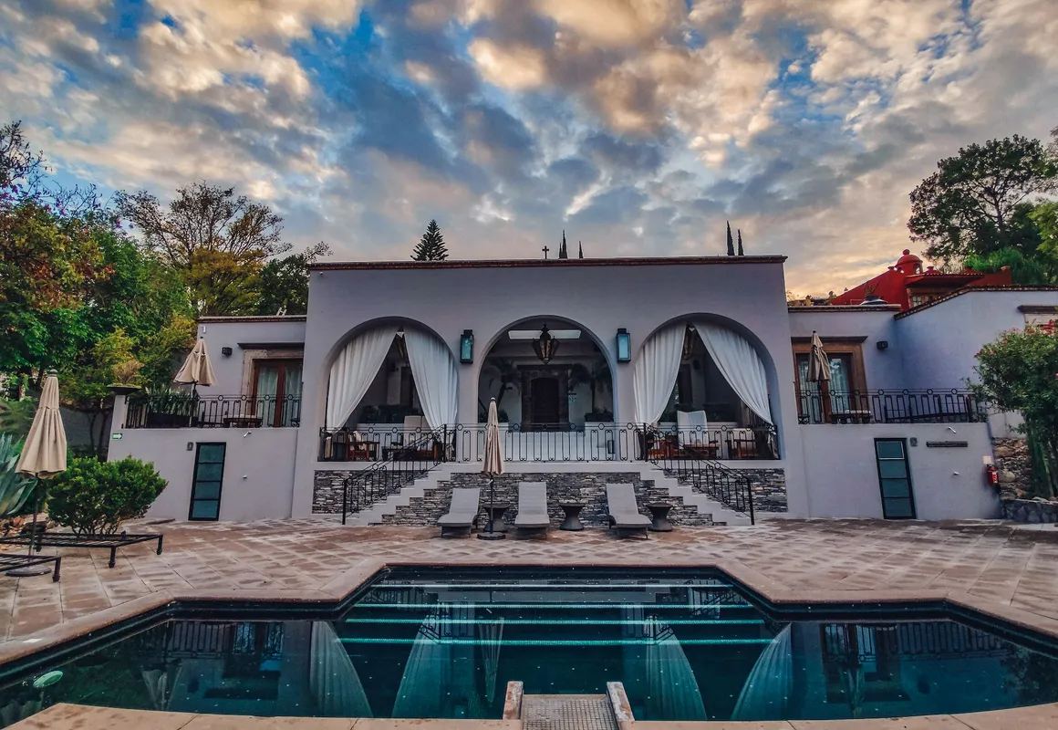 Casa Cien hotel hero