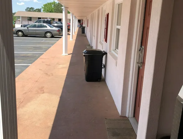 Budget Inn hotel detail image 4