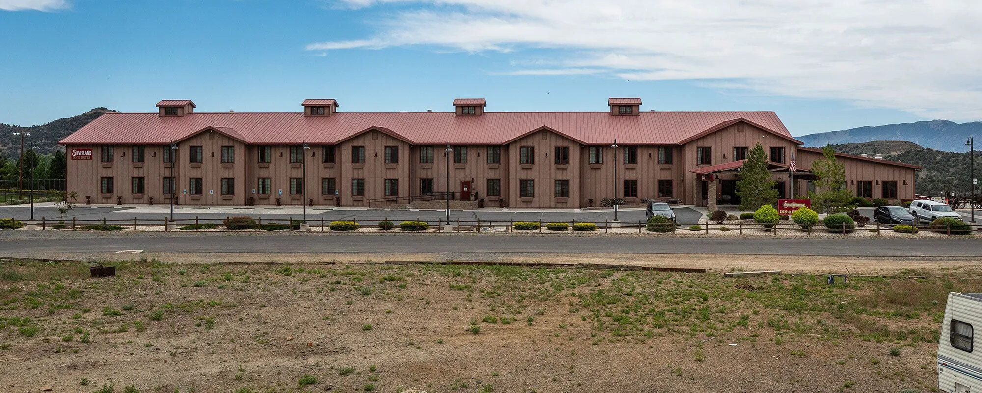 Silverland Inn and Suites hotel hero
