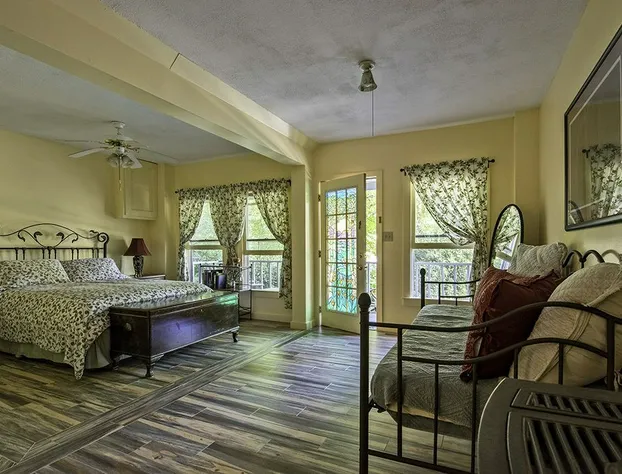 Sylvan Falls Mill B&B hotel detail image 3