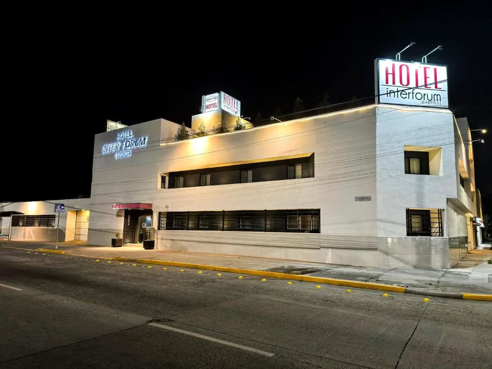 Hotel InterForum Express hotel hero