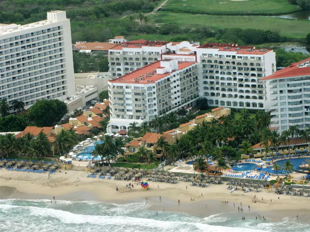 Aca Suites Ixtapa hotel hero