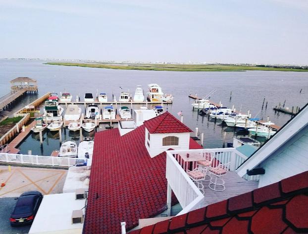 Tavern on the Bay Hotel & Marina hotel detail image 2