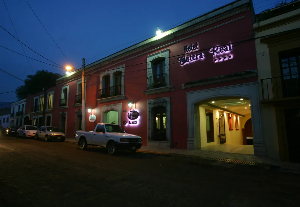 Cantera Real hotel hero