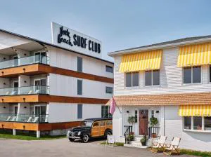 York Beach Surf Club hotel hero