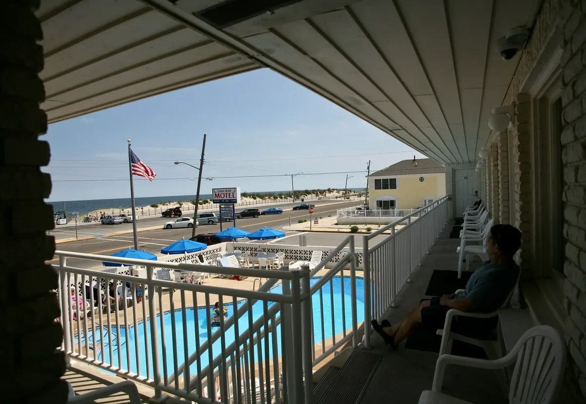 Luna Mar Motel hotel hero