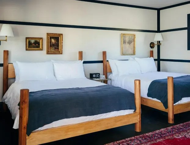 Brentwood Hotel hotel detail image 2