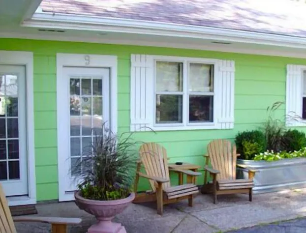 The Pines Motorlodge hotel detail image 2