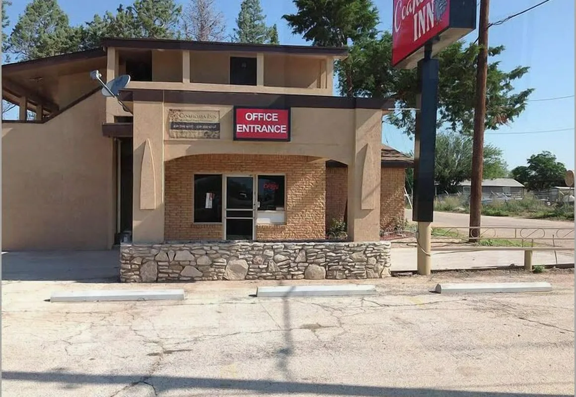 Coahoma Inn hotel hero