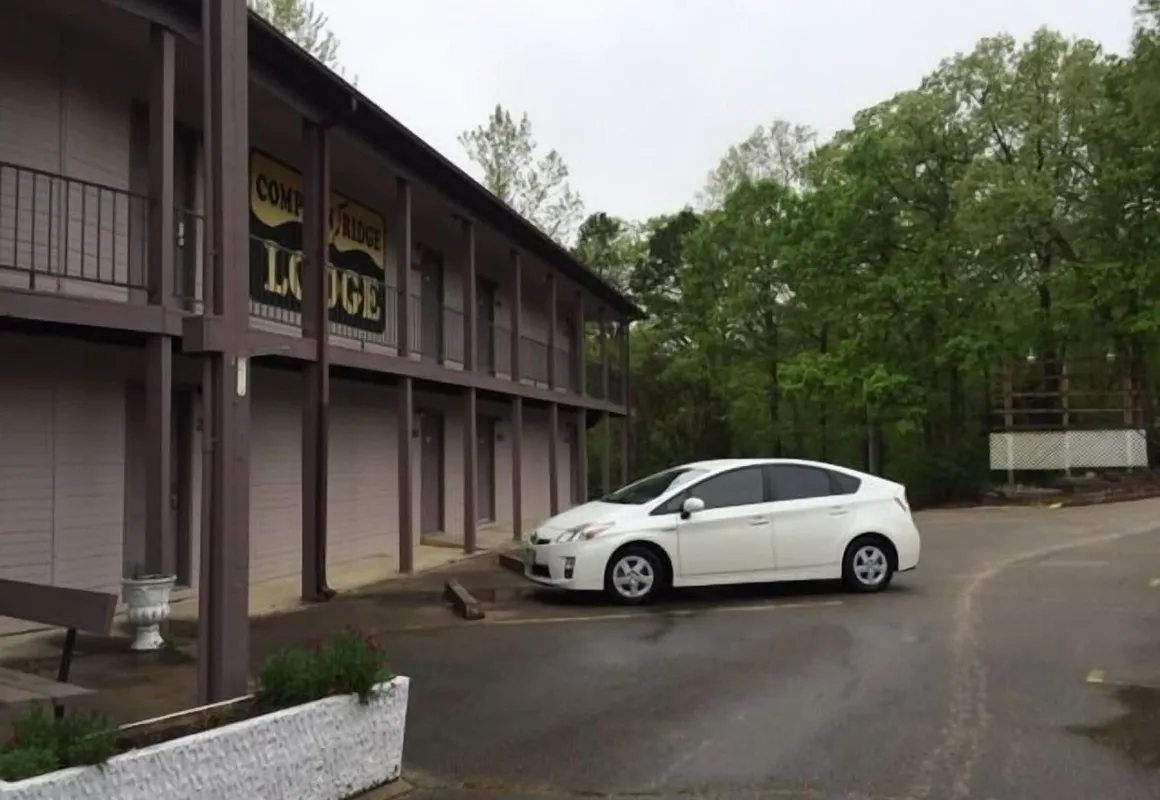 Compton Ridge Resort hotel hero