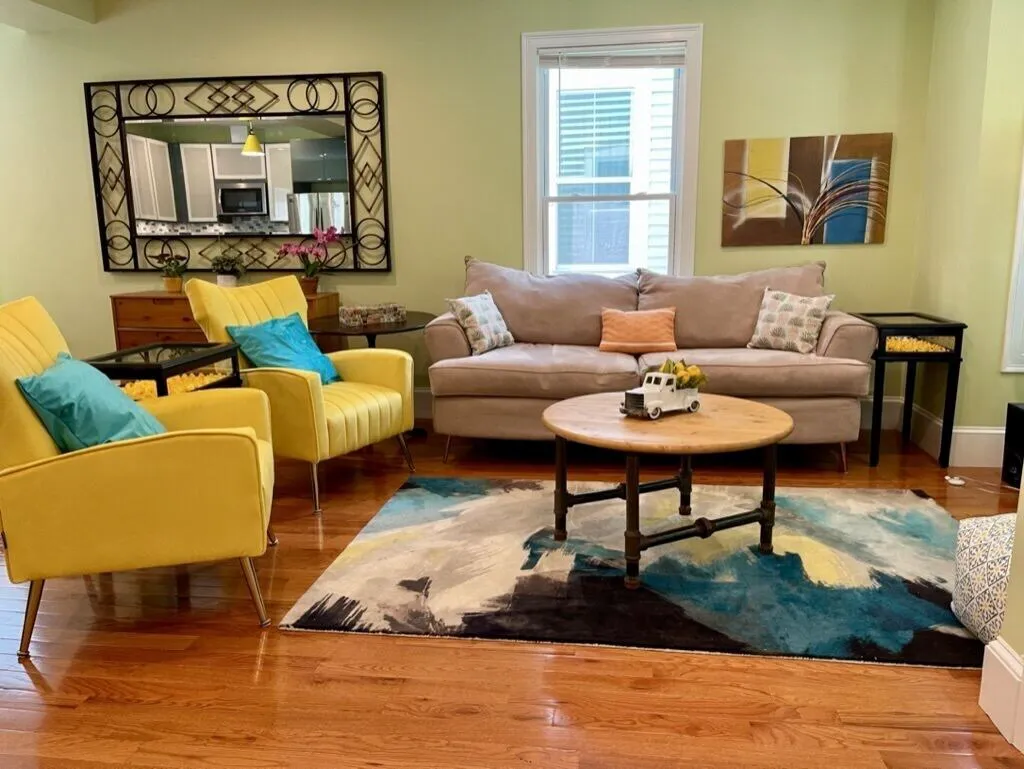 Chez Pat in Cambridge hotel hero