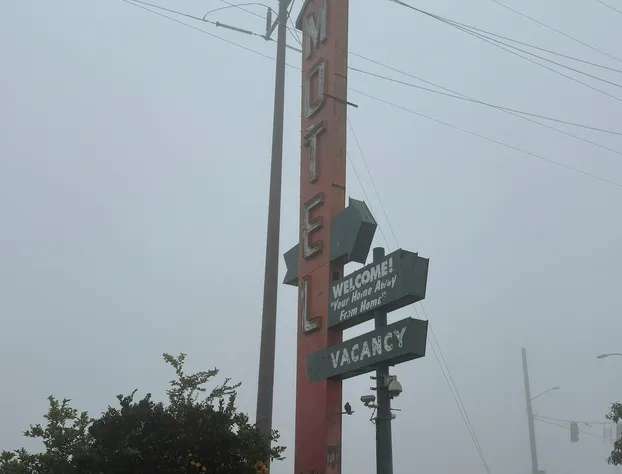 Gables Motel Near Fresno Yosemite hotel detail image 4