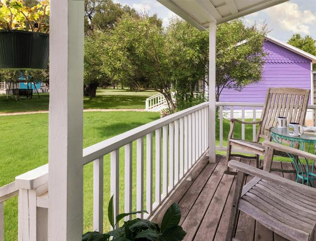 Yellow House Bed and Breakfast hotel detail image 1