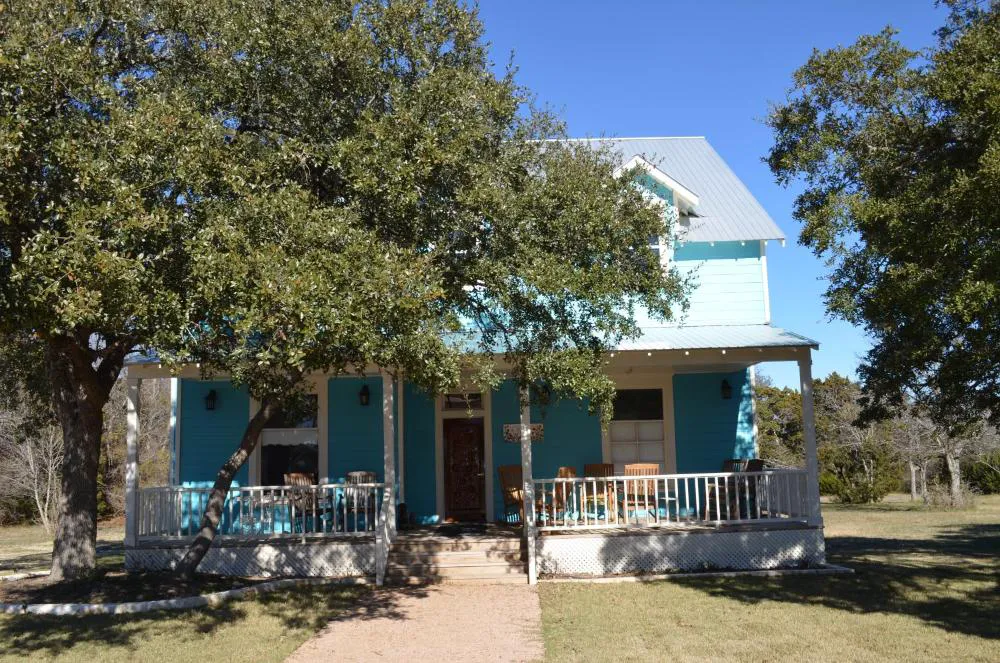 Yellow House Bed and Breakfast hotel hero