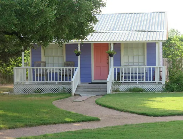 Yellow House Bed and Breakfast hotel detail image 1