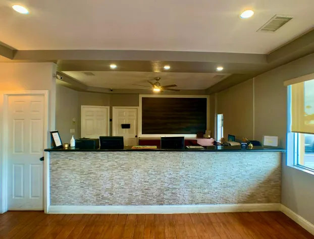 La Vista Inn hotel detail image 1