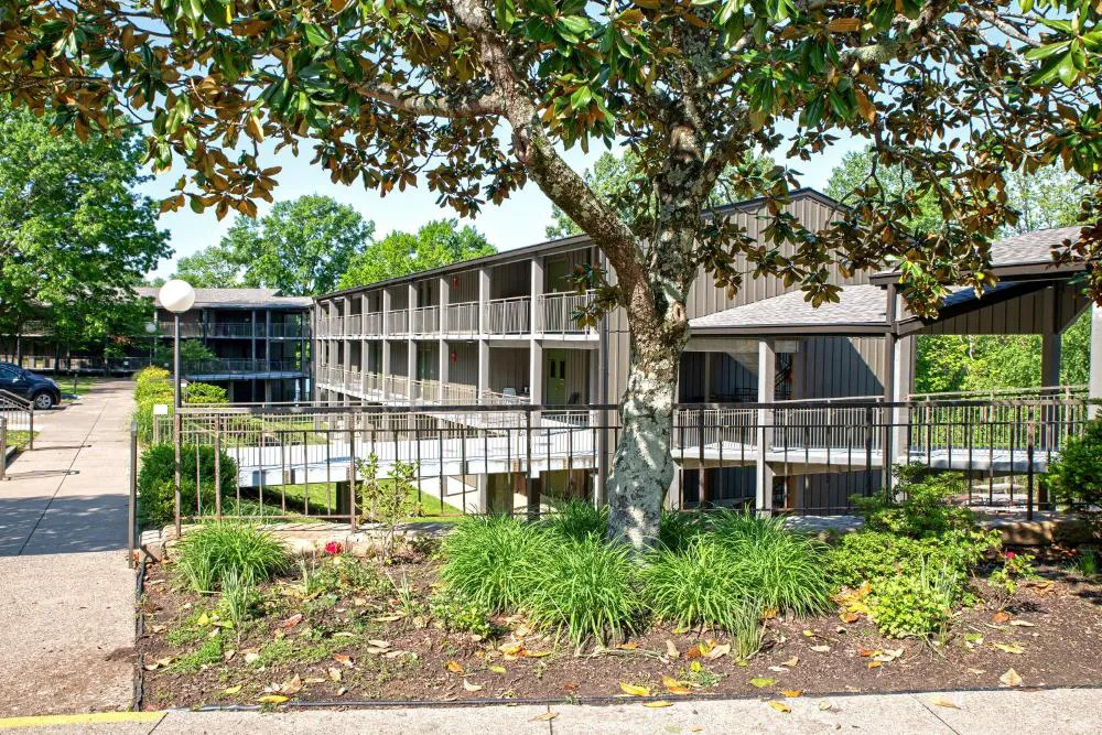 Barren River Lake State Resort Park hotel hero