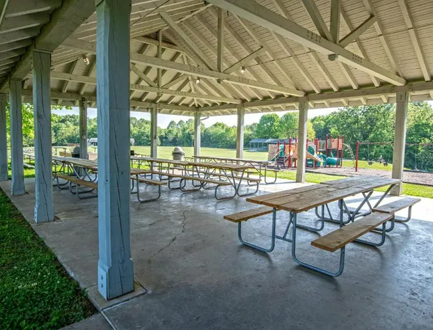 Barren River Lake State Resort Park hotel detail image 1