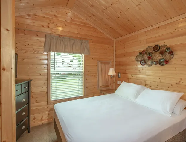 Sun Retreats Gun Lake hotel detail image 4