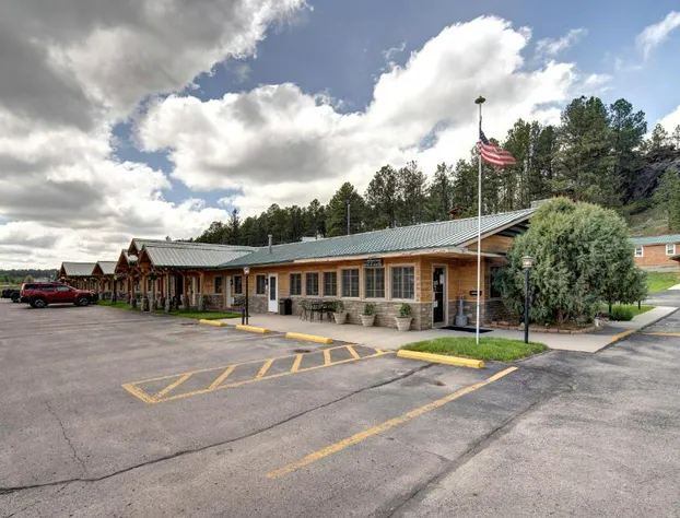 Rock Crest Lodge And Cabins hotel detail image 1