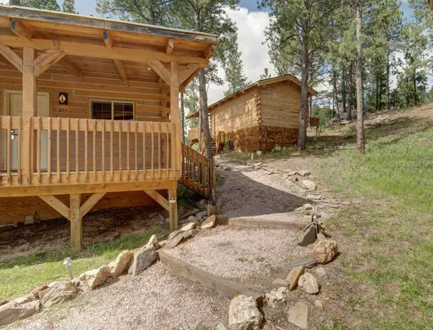 Rock Crest Lodge And Cabins hotel detail image 4