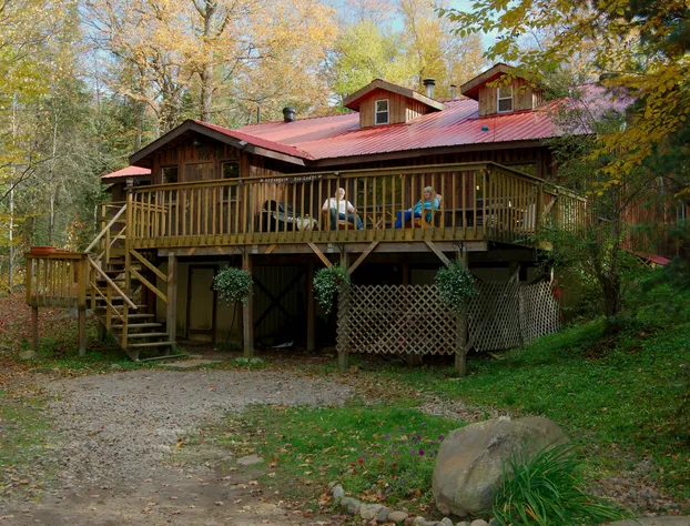 Algonquin Eco-Lodge hotel detail image 1