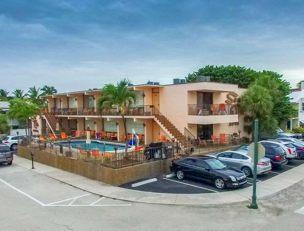 Sea Cliff Motel hotel detail image 3