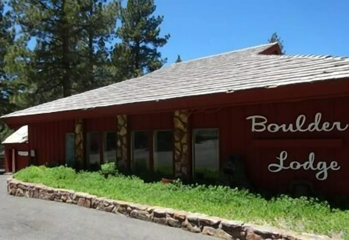 Boulder Lodge hotel hero