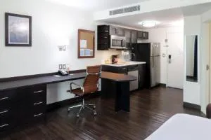 Candlewood Suites Queretaro Juriquilla by IHG hotel detail image 4