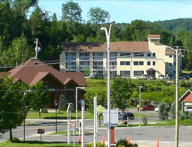 Hotel & Suites Les Laurentides Saint Sauveur hotel detail image 1