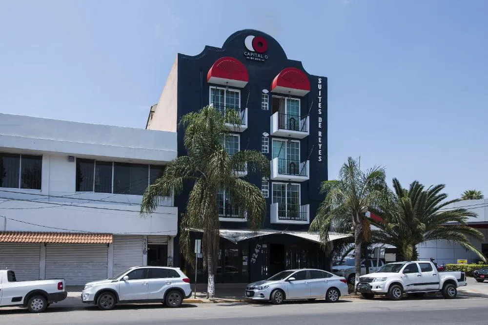 Hotel Suites de Reyes hotel hero