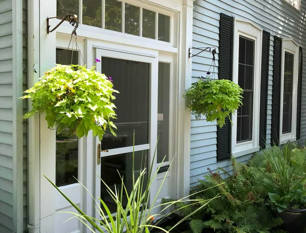 Waterside Inn hotel detail image 4