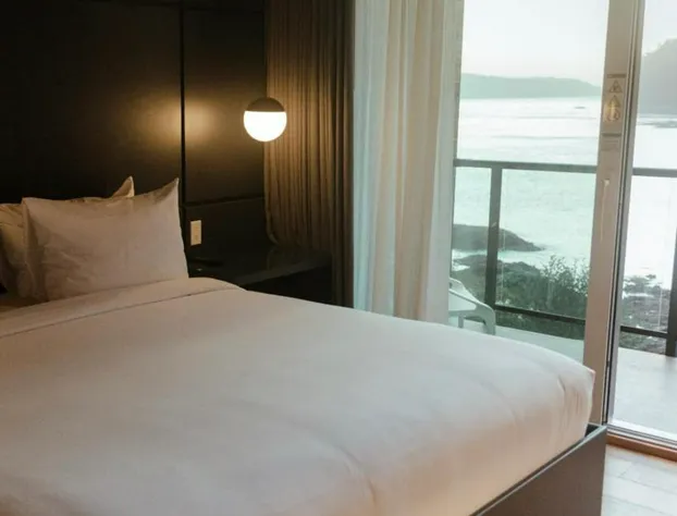 Duffin Cove Oceanfront Lodging hotel detail image 4