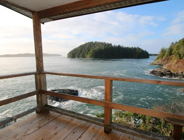 Duffin Cove Oceanfront Lodging hotel detail image 2